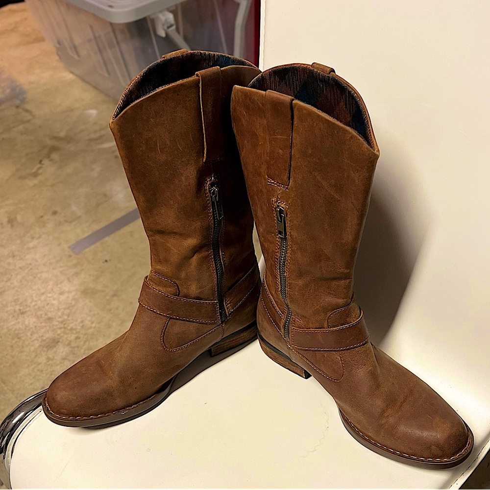Women’s Size 8 - Born Boots - Brown Leather - Like New